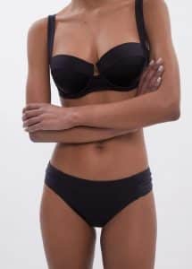 Bikini: combinación de estilo y funcionalidad para entrenar bajo el sol