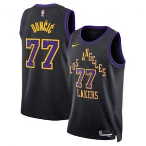 Camisetas de fútbol baratas y de NBA. Foto de las camisetas.