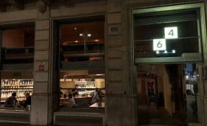 Bar 64 en Barcelona: ajedrez al estilo clásico